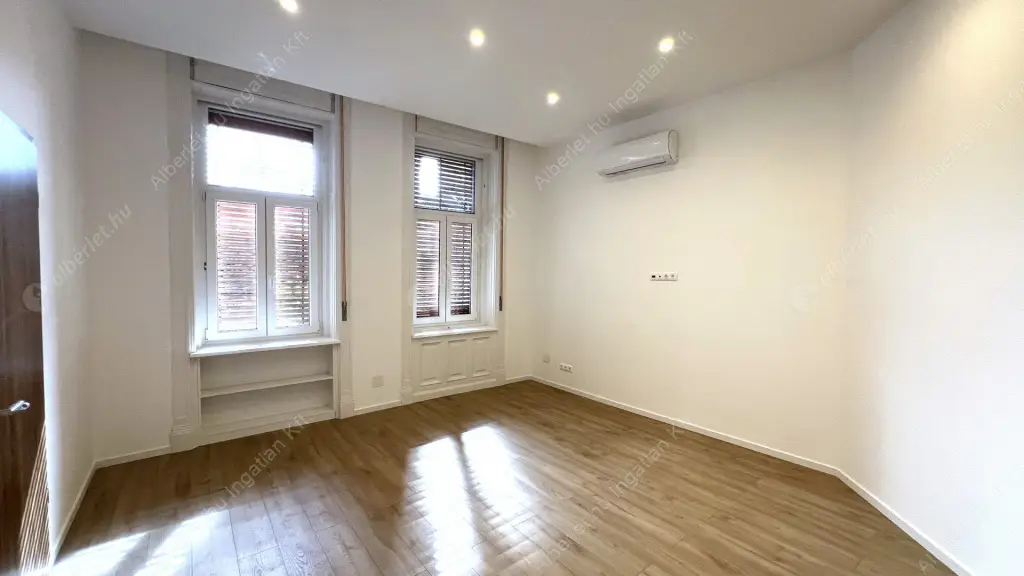 Kiadó albérlet 399000 Ft/hó áron: Budapest, VII. kerület  Péterfy Sándor utca. Mérete: 88 nm, 3 szobás | Alberlet.hu - 6561955