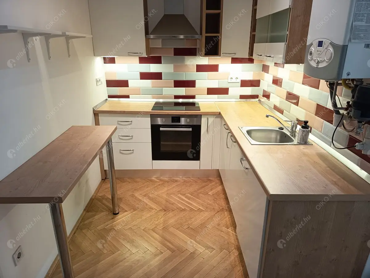 Kiadó albérlet 265000 Ft/hó áron: Budapest, VII. kerület  Rákóczi út. Mérete: 53 nm, 2 szobás | Alberlet.hu - 6599028