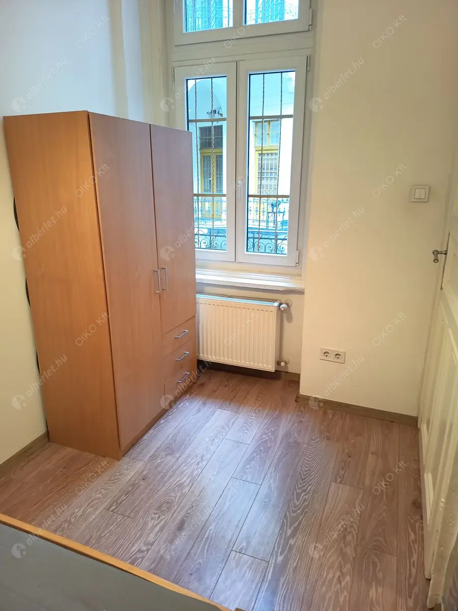 Kiadó albérlet 265000 Ft/hó áron: Budapest, VII. kerület  Rákóczi út. Mérete: 53 nm, 2 szobás | Alberlet.hu - 6599039