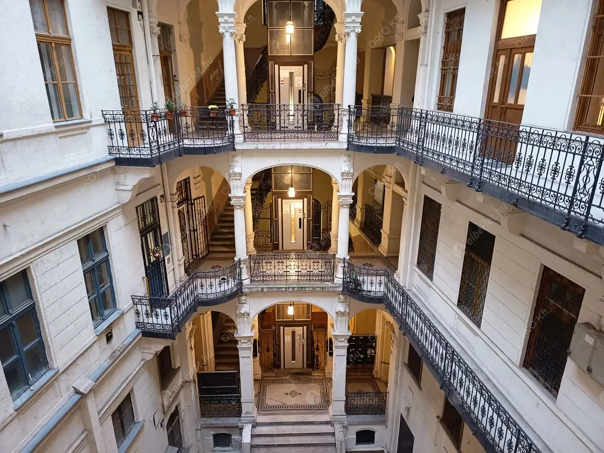 Kiadó albérlet 265000 Ft/hó áron: Budapest, VII. kerület  Rákóczi út. Mérete: 53 nm, 2 szobás | Alberlet.hu - 6599042