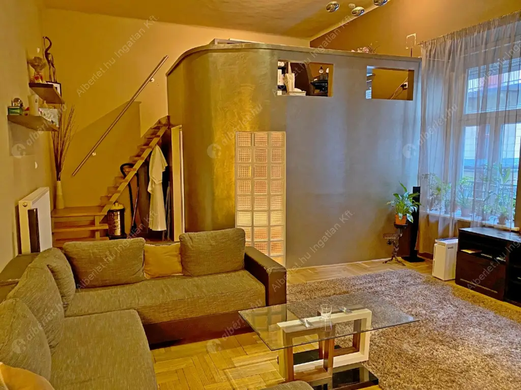 Kiadó albérlet 330000 Ft/hó áron: Budapest, VII. kerület  Rákóczi út. Mérete: 72 nm, 3 szobás | Alberlet.hu - 6583936