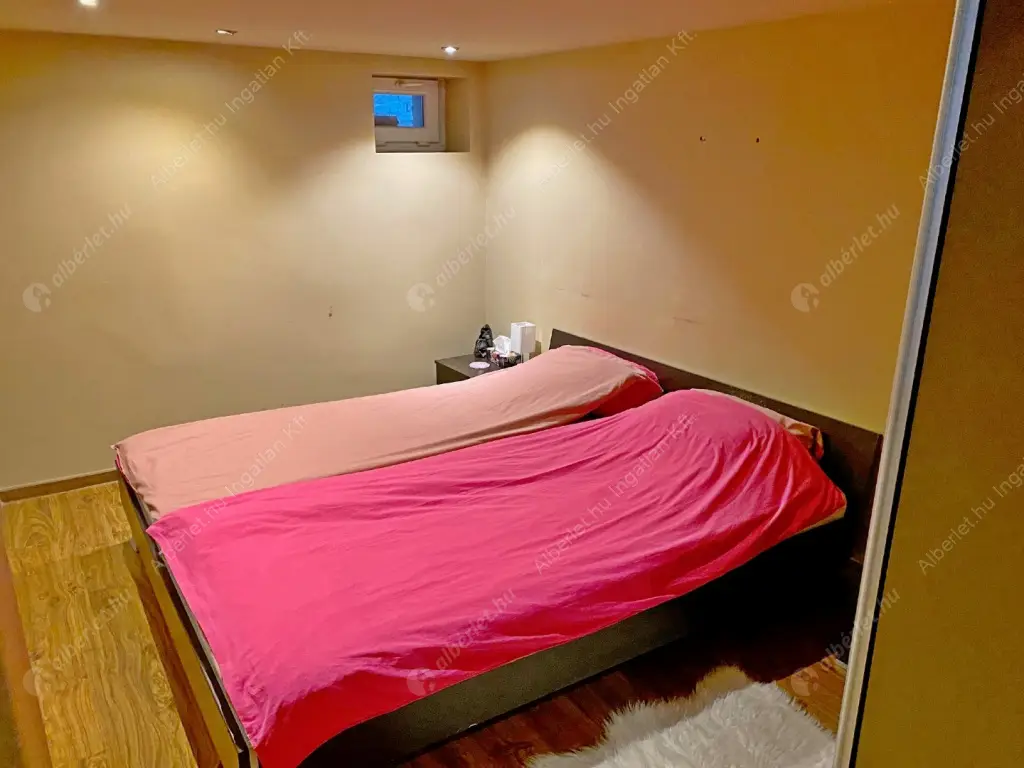 Kiadó albérlet 330000 Ft/hó áron: Budapest, VII. kerület  Rákóczi út. Mérete: 72 nm, 3 szobás | Alberlet.hu - 6583939