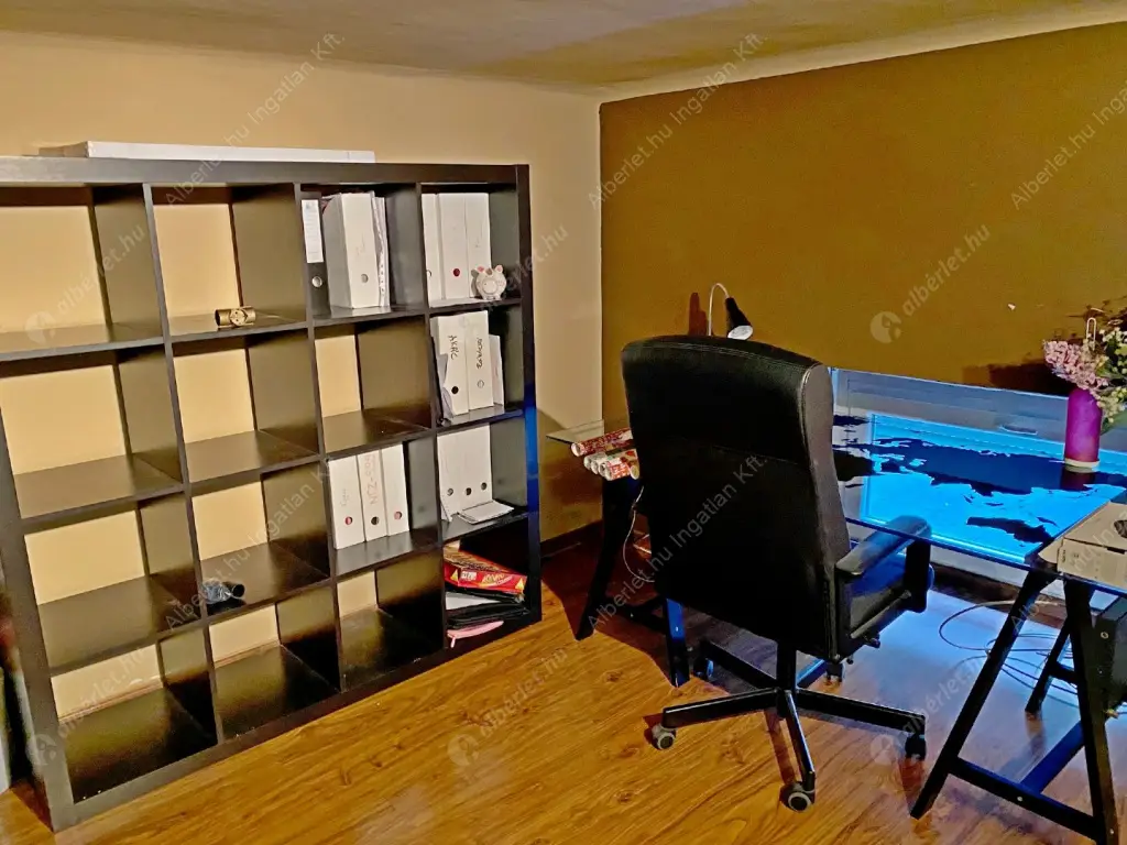 Kiadó albérlet 330000 Ft/hó áron: Budapest, VII. kerület  Rákóczi út. Mérete: 72 nm, 3 szobás | Alberlet.hu - 6583946