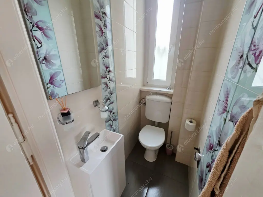 Kiadó albérlet 320000 Ft/hó áron: Budapest, VII. kerület  Rákóczi út. Mérete: 86 nm, 2 szobás | Alberlet.hu - 6585436