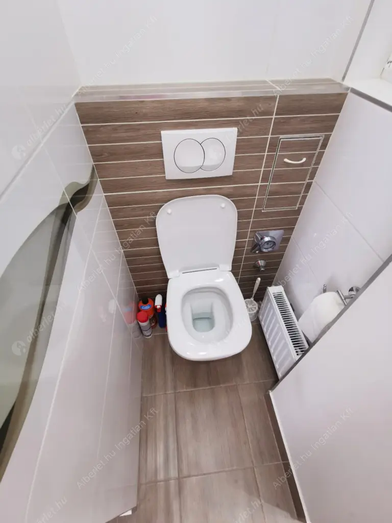 Kiadó albérlet 215000 Ft/hó áron: Budapest, VII. kerület  Rejtő Jenő utca. Mérete: 42 nm, 1 szobás | Alberlet.hu - 6075781