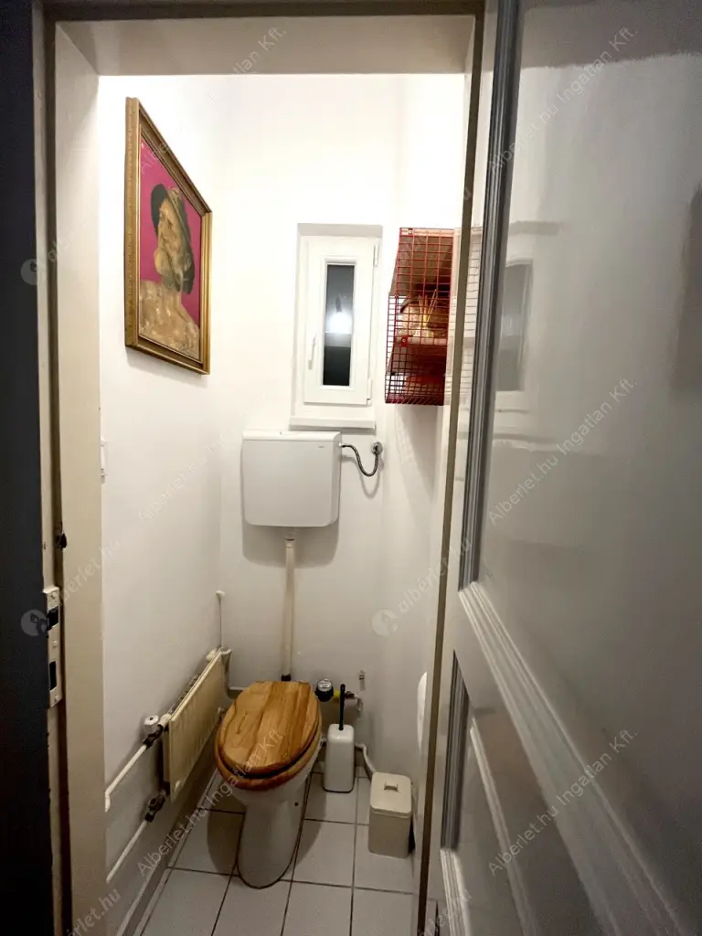 Kiadó albérlet 269000 Ft/hó áron: Budapest, VII. kerület  Rejtő Jenő utca. Mérete: 70 nm, 2 szobás | Alberlet.hu - 6605349