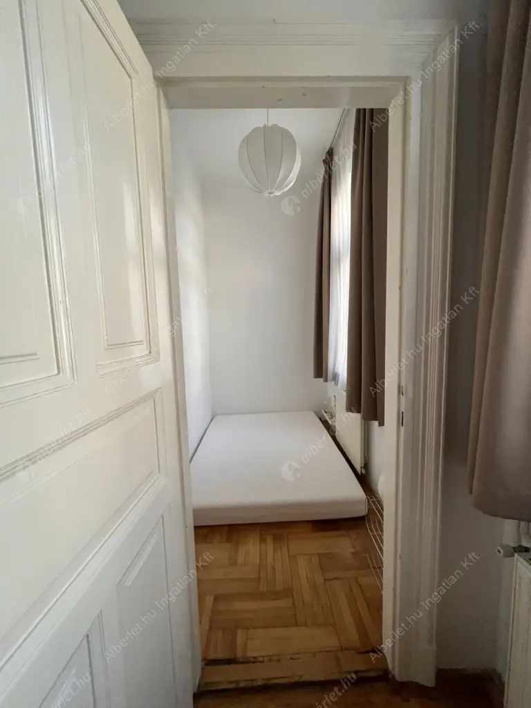 Kiadó albérlet 269000 Ft/hó áron: Budapest, VII. kerület  Rejtő Jenő utca. Mérete: 70 nm, 2 szobás | Alberlet.hu - 6605352
