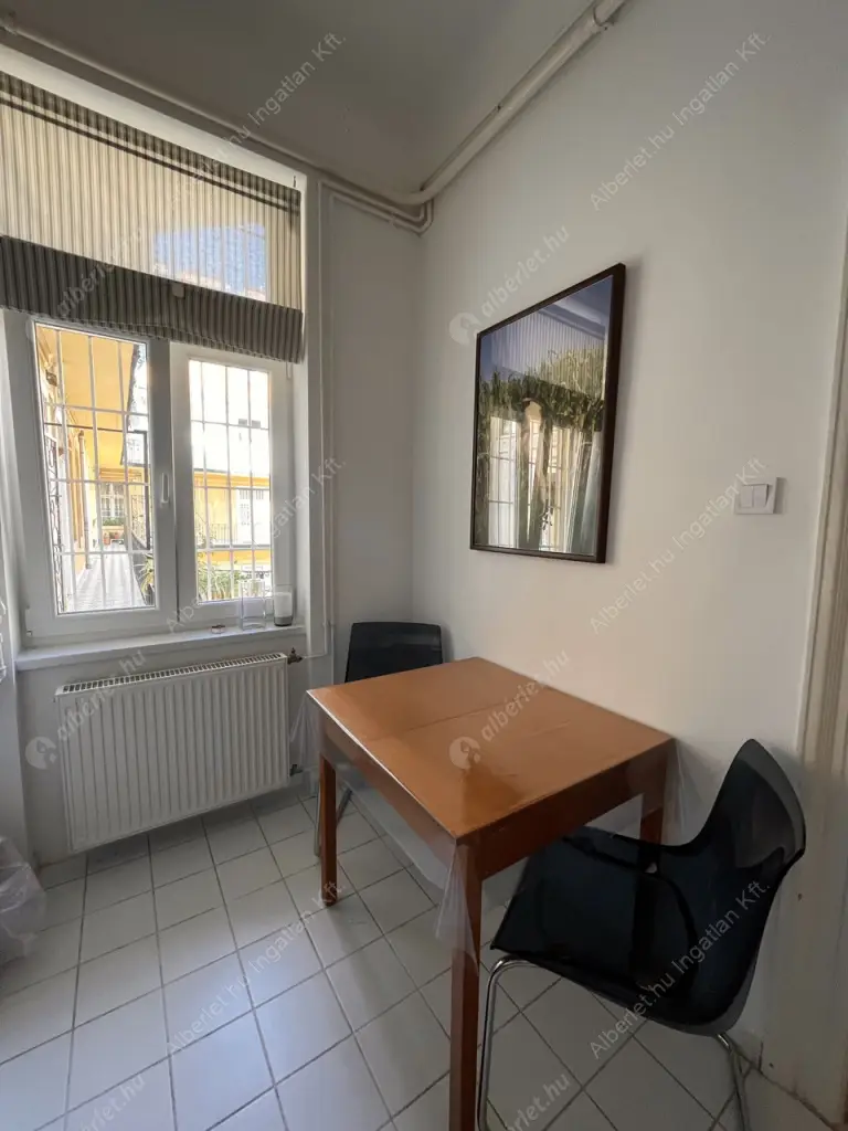 Kiadó albérlet 269000 Ft/hó áron: Budapest, VII. kerület  Rejtő Jenő utca. Mérete: 70 nm, 2 szobás | Alberlet.hu - 6605356