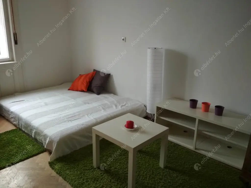 Kiadó albérlet 280000 Ft/hó áron: Budapest, VII. kerület  Rejtő Jenő utca. Mérete: 87 nm, 3 szobás | Alberlet.hu - 6605318