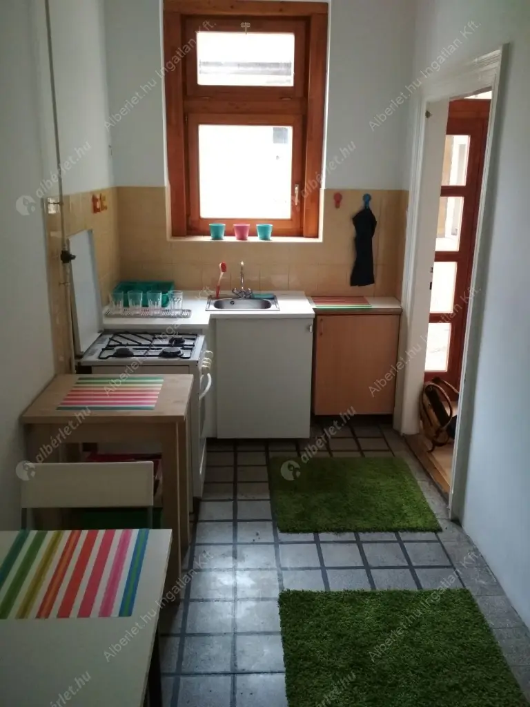 Kiadó albérlet 280000 Ft/hó áron: Budapest, VII. kerület  Rejtő Jenő utca. Mérete: 87 nm, 3 szobás | Alberlet.hu - 6605323