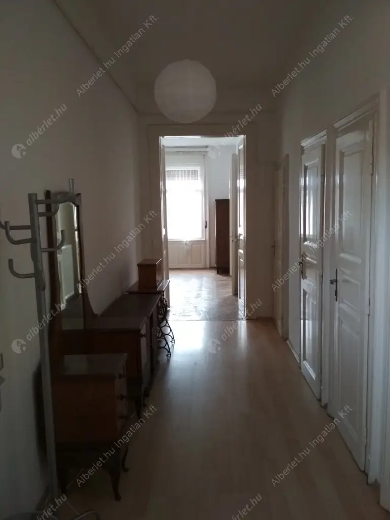 Kiadó albérlet 280000 Ft/hó áron: Budapest, VII. kerület  Rejtő Jenő utca. Mérete: 87 nm, 3 szobás | Alberlet.hu - 6605324