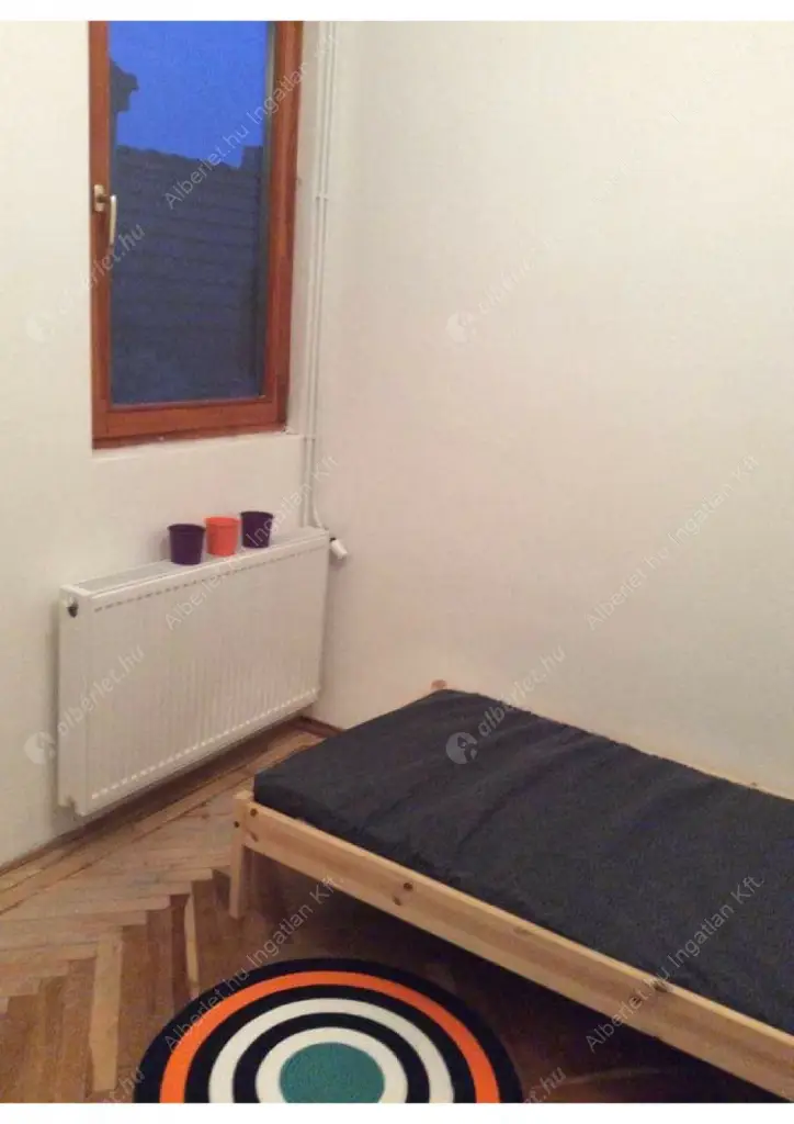 Kiadó albérlet 280000 Ft/hó áron: Budapest, VII. kerület  Rejtő Jenő utca. Mérete: 87 nm, 3 szobás | Alberlet.hu - 6605331