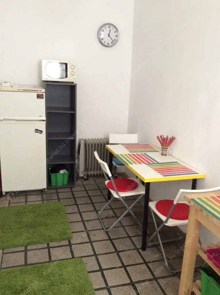 Kiadó albérlet 280000 Ft/hó áron: Budapest, VII. kerület  Rejtő Jenő utca. Mérete: 87 nm, 3 szobás | Alberlet.hu - 6605333