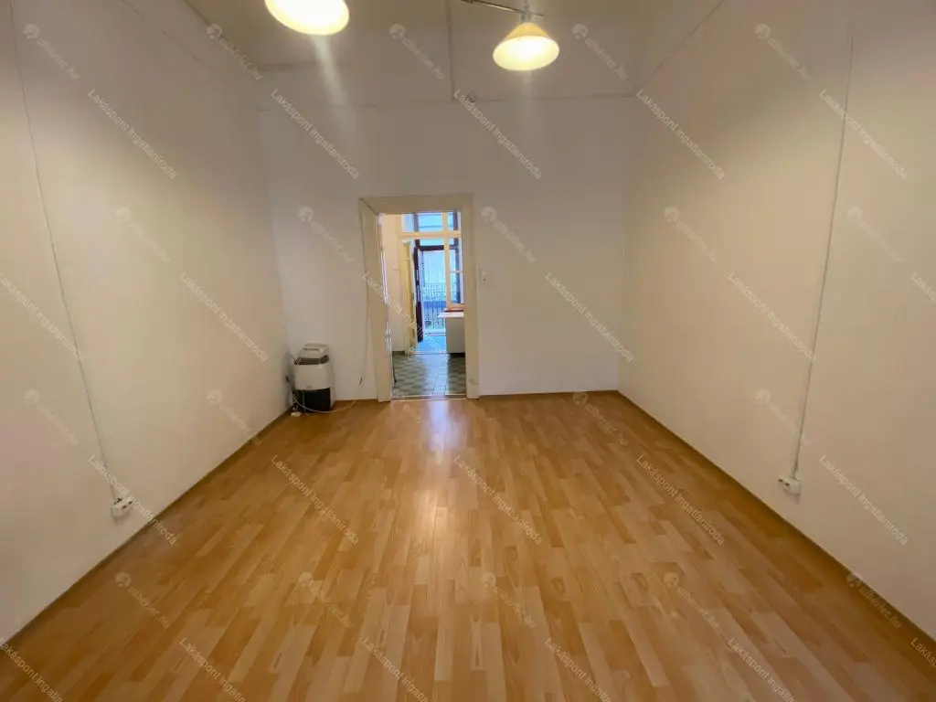 Kiadó albérlet 170000 Ft/hó áron: Budapest, VII. kerület  Rottenbiller utca. Mérete: 27 nm, 1 szobás | Alberlet.hu - 6685439