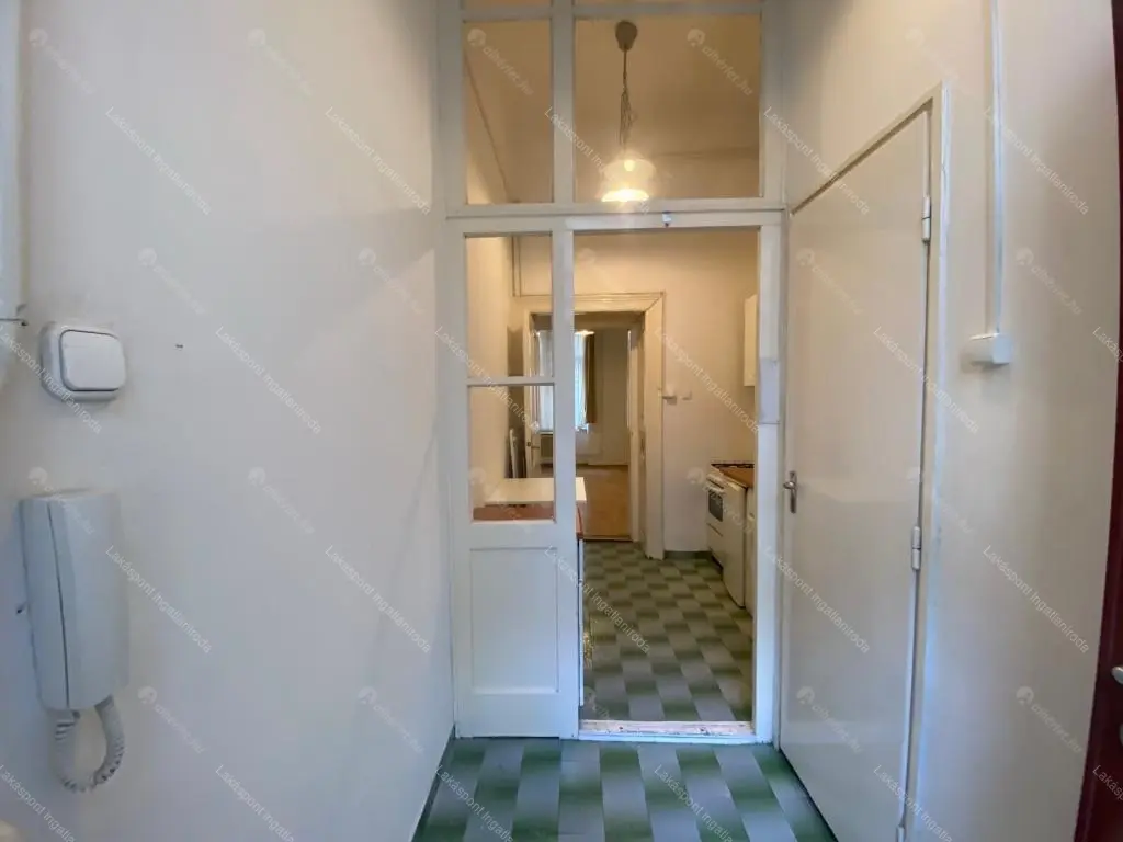 Kiadó albérlet 170000 Ft/hó áron: Budapest, VII. kerület  Rottenbiller utca. Mérete: 27 nm, 1 szobás | Alberlet.hu - 6685440