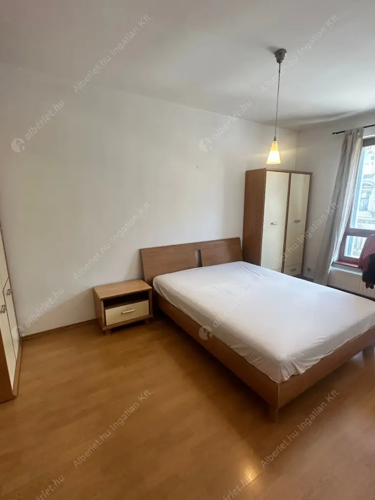 Kiadó albérlet 242000 Ft/hó áron: Budapest, VII. kerület  Rottenbiller utca. Mérete: 44 nm, 2 szobás | Alberlet.hu - 6516441
