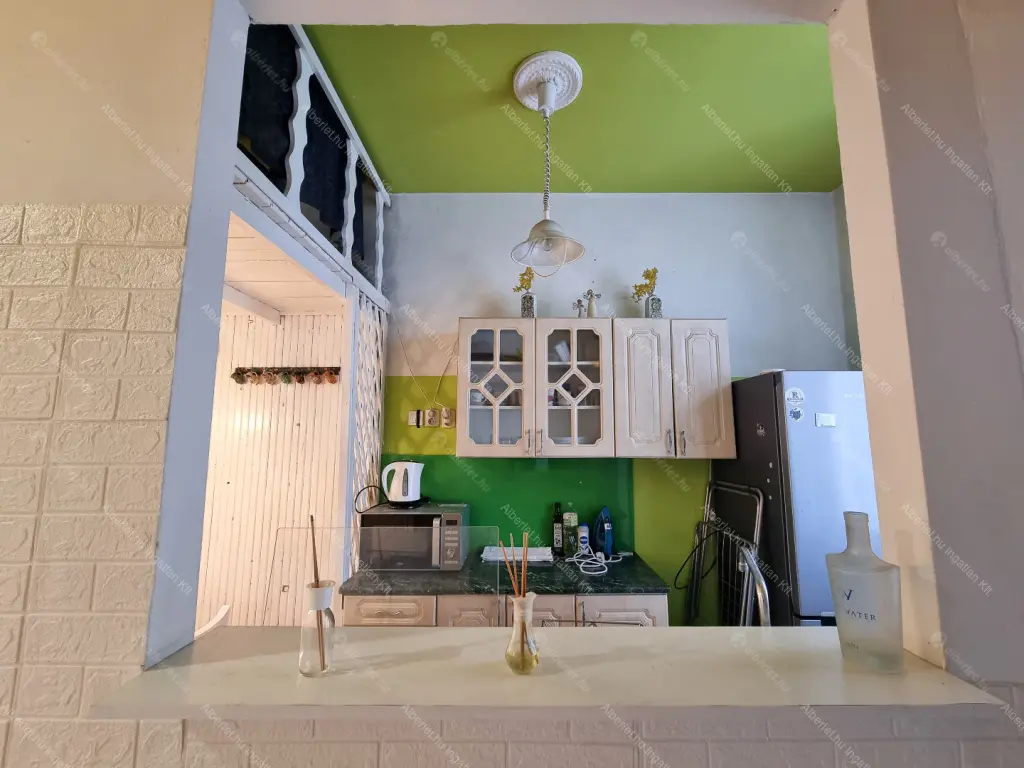 Kiadó albérlet 273000 Ft/hó áron: Budapest, VII. kerület  Rottenbiller utca. Mérete: 61 nm, 2 szobás | Alberlet.hu - 6685553