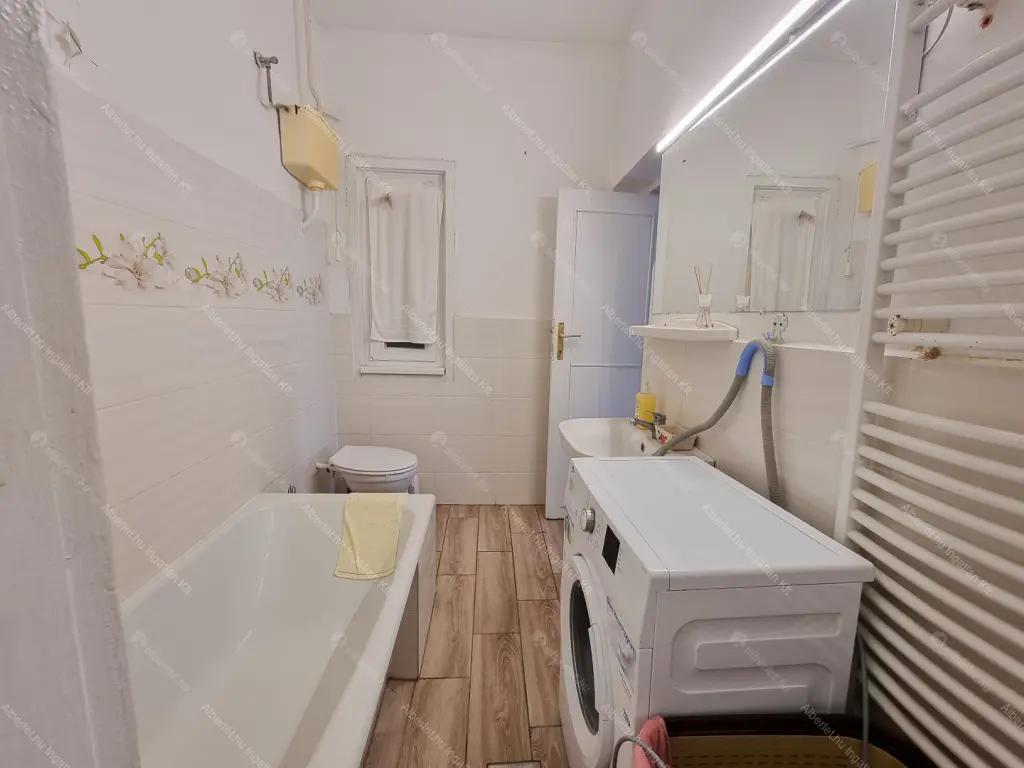 Kiadó albérlet 273000 Ft/hó áron: Budapest, VII. kerület  Rottenbiller utca. Mérete: 61 nm, 2 szobás | Alberlet.hu - 6685563