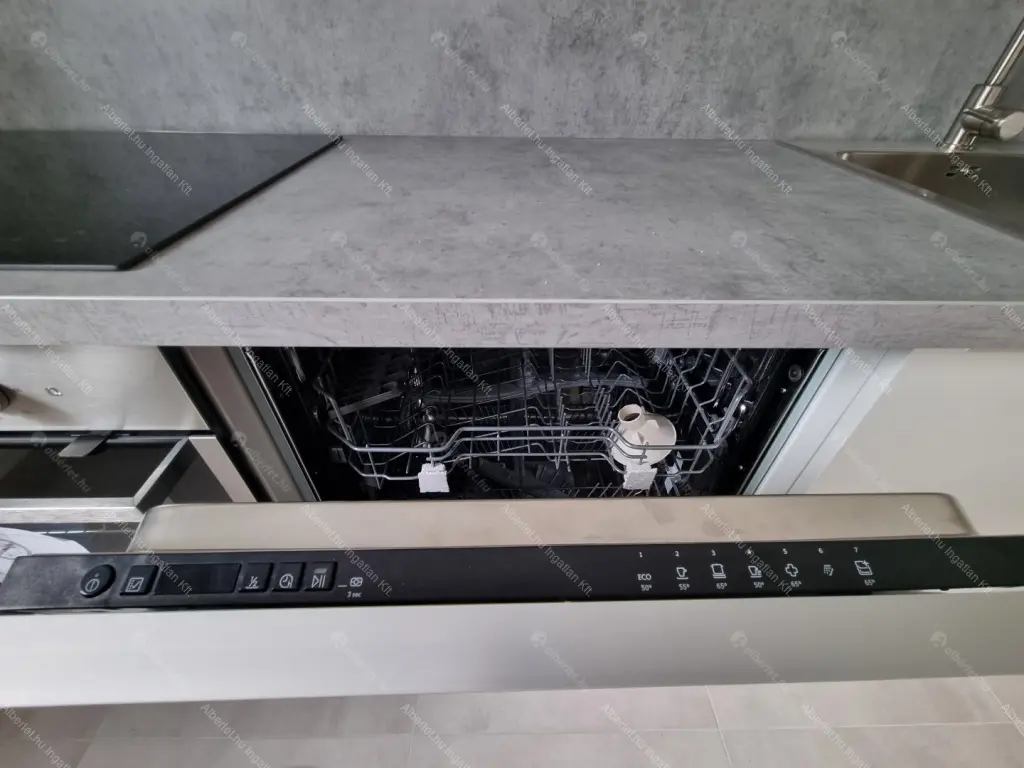 Kiadó albérlet 599000 Ft/hó áron: Budapest, VII. kerület  Rumbach Sebestyén utca. Mérete: 121 nm, 4 szobás | Alberlet.hu - 6646048