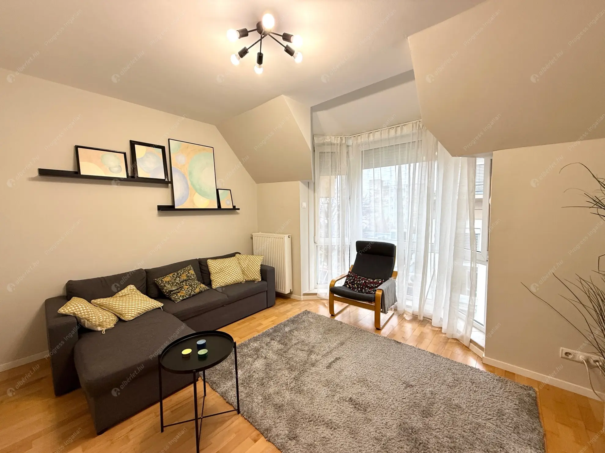 Kiadó albérlet 320000 Ft/hó áron: Budapest, VII. kerület  Síp utca. Mérete: 49 nm, 2 szobás | Alberlet.hu - 6581998