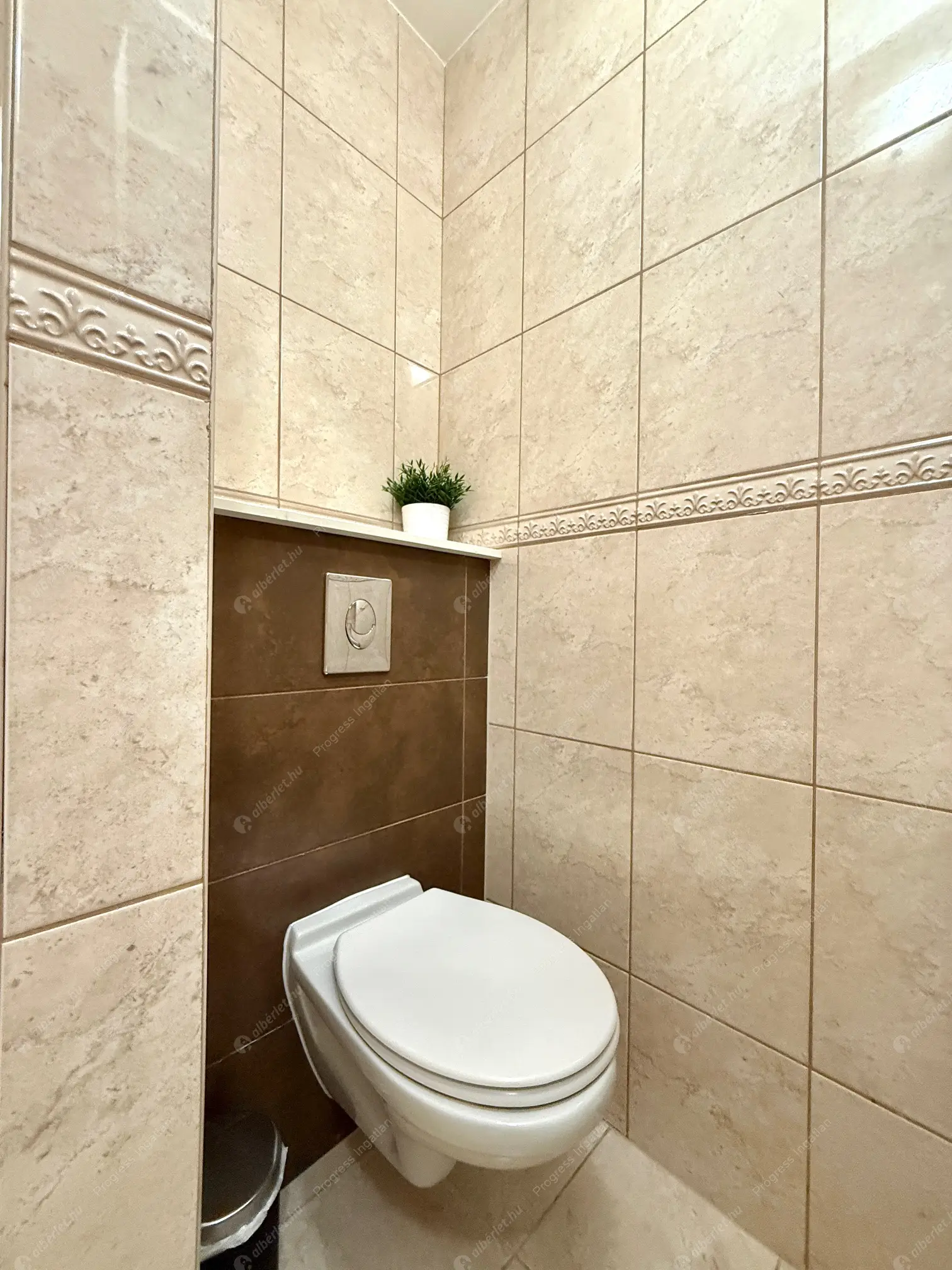 Kiadó albérlet 320000 Ft/hó áron: Budapest, VII. kerület  Síp utca. Mérete: 49 nm, 2 szobás | Alberlet.hu - 6582015