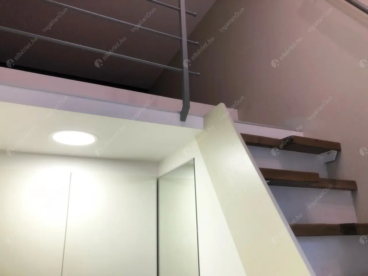 Kiadó albérlet 250000 Ft/hó áron: Budapest, VII. kerület  Százház utca. Mérete: 40 nm, 1 szobás | Alberlet.hu - 4266706