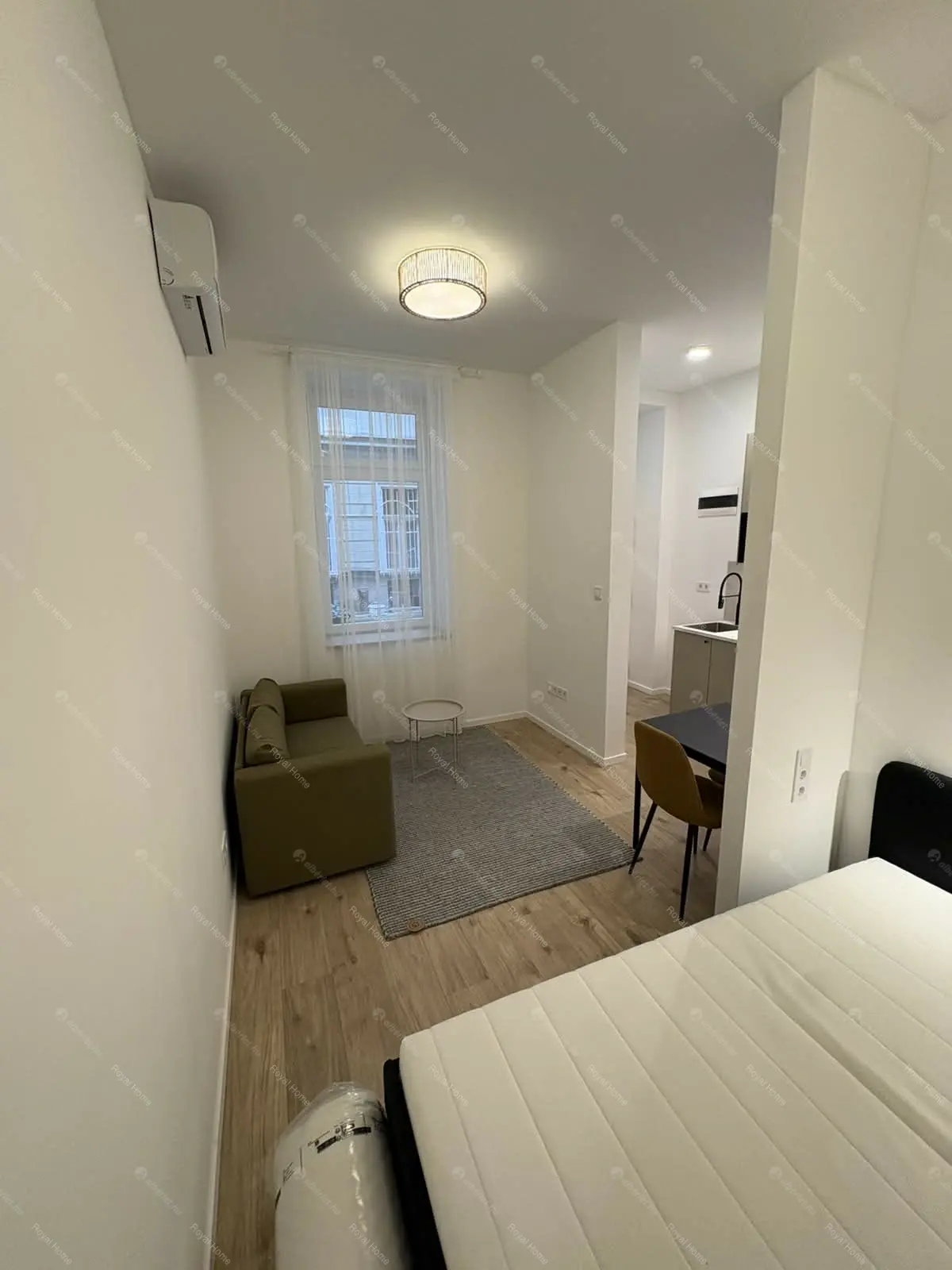 Kiadó albérlet 200000 Ft/hó áron: Budapest, VII. kerület  Szövetség utca. Mérete: 20 nm, 1 szobás | Alberlet.hu - 6703626