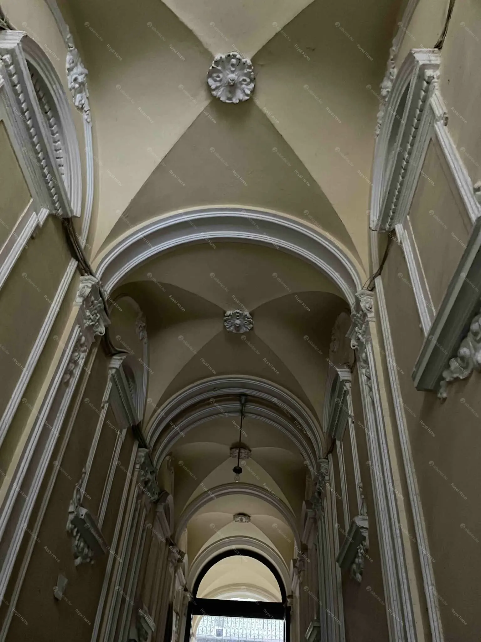 Kiadó albérlet 200000 Ft/hó áron: Budapest, VII. kerület  Szövetség utca. Mérete: 20 nm, 1 szobás | Alberlet.hu - 6703631