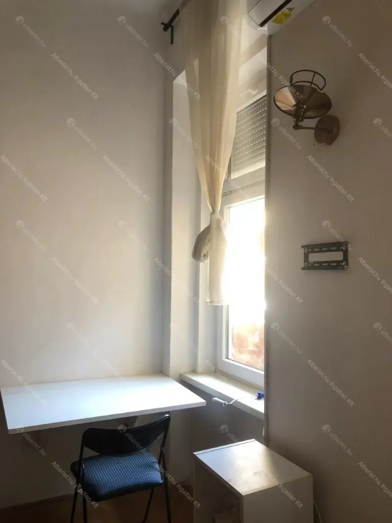 Kiadó albérlet 210000 Ft/hó áron: Budapest, VII. kerület  Szövetség utca. Mérete: 30 nm, 1 szobás | Alberlet.hu - 6687190