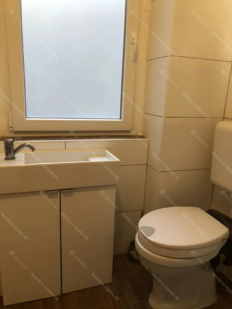 Kiadó albérlet 210000 Ft/hó áron: Budapest, VII. kerület  Szövetség utca. Mérete: 30 nm, 1 szobás | Alberlet.hu - 6687193