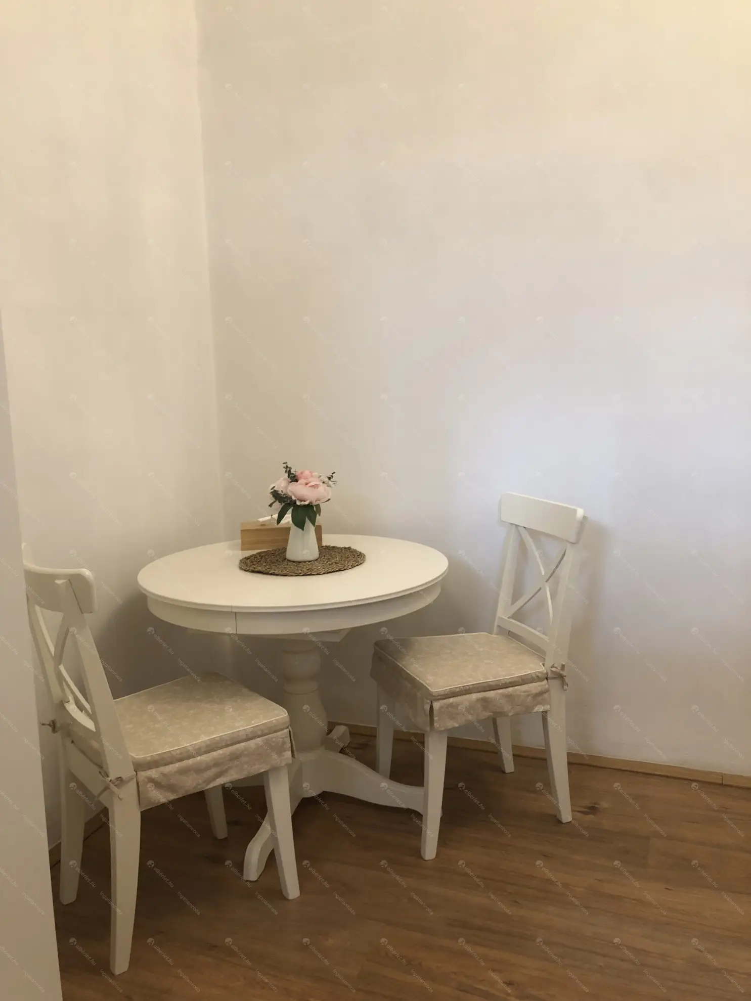 Kiadó albérlet 215000 Ft/hó áron: Budapest, VII. kerület  Szövetség utca. Mérete: 36 nm, 1 szobás | Alberlet.hu - 6553484