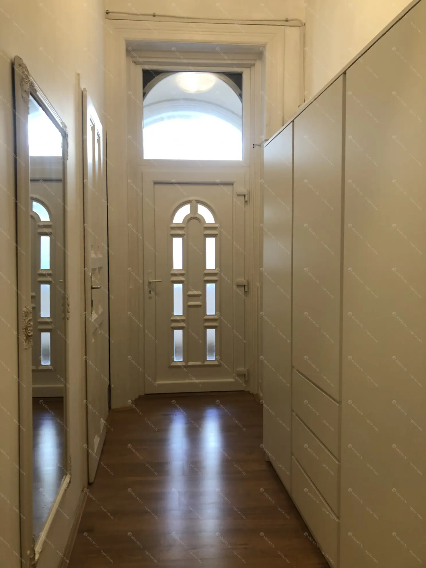 Kiadó albérlet 215000 Ft/hó áron: Budapest, VII. kerület  Szövetség utca. Mérete: 36 nm, 1 szobás | Alberlet.hu - 6553486