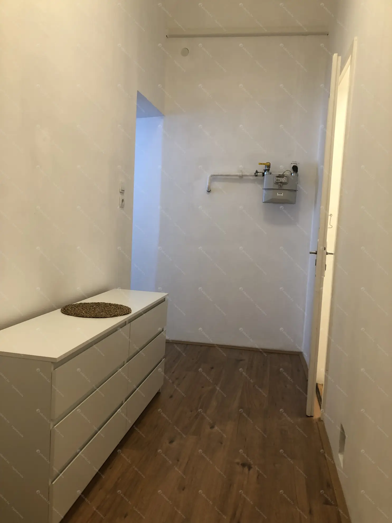 Kiadó albérlet 215000 Ft/hó áron: Budapest, VII. kerület  Szövetség utca. Mérete: 36 nm, 1 szobás | Alberlet.hu - 6553490