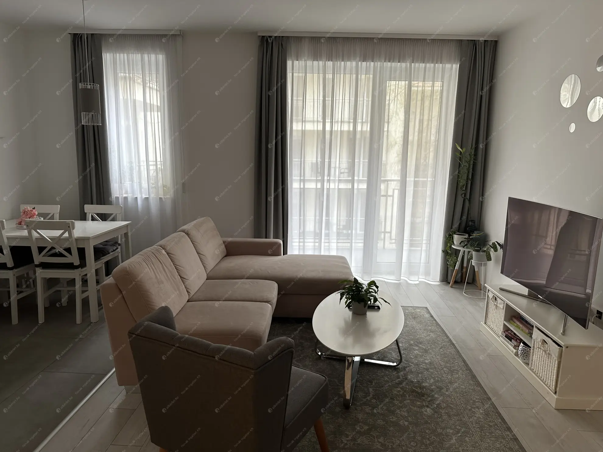 Kiadó albérlet 350000 Ft/hó áron: Budapest, VII. kerület  Szövetség utca. Mérete: 50 nm, 2 szobás | Alberlet.hu - 6620719