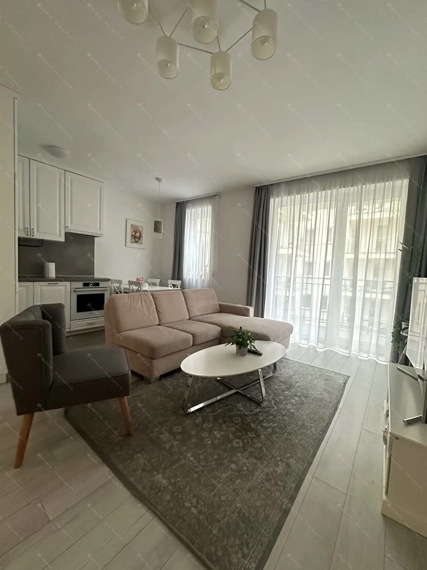 Kiadó albérlet 350000 Ft/hó áron: Budapest, VII. kerület  Szövetség utca. Mérete: 50 nm, 2 szobás | Alberlet.hu - 6620721