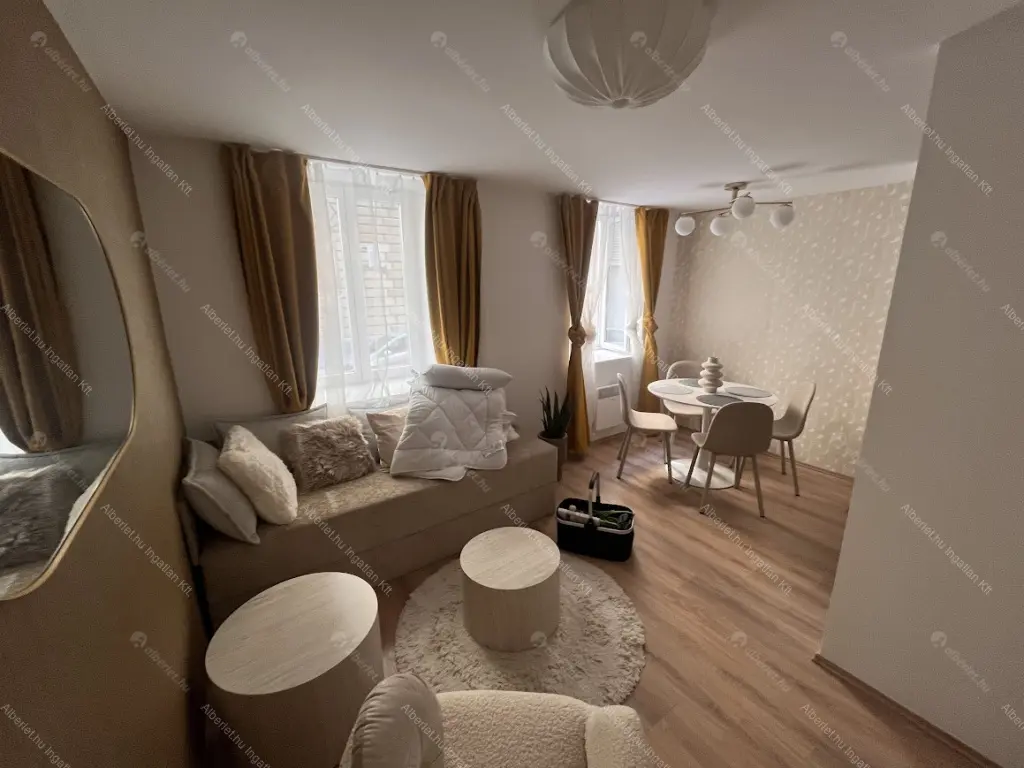 Kiadó albérlet 300000 Ft/hó áron: Budapest, VII. kerület  Szövetség utca. Mérete: 50 nm, 2 szobás | Alberlet.hu - 6691757