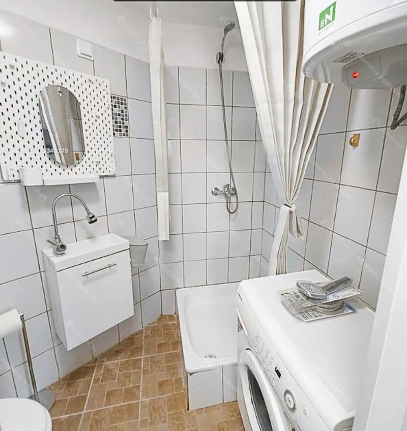 Kiadó albérlet 185000 Ft/hó áron: Budapest, VII. kerület  Thököly út. Mérete: 20 nm, 1 szobás | Alberlet.hu - 6704863