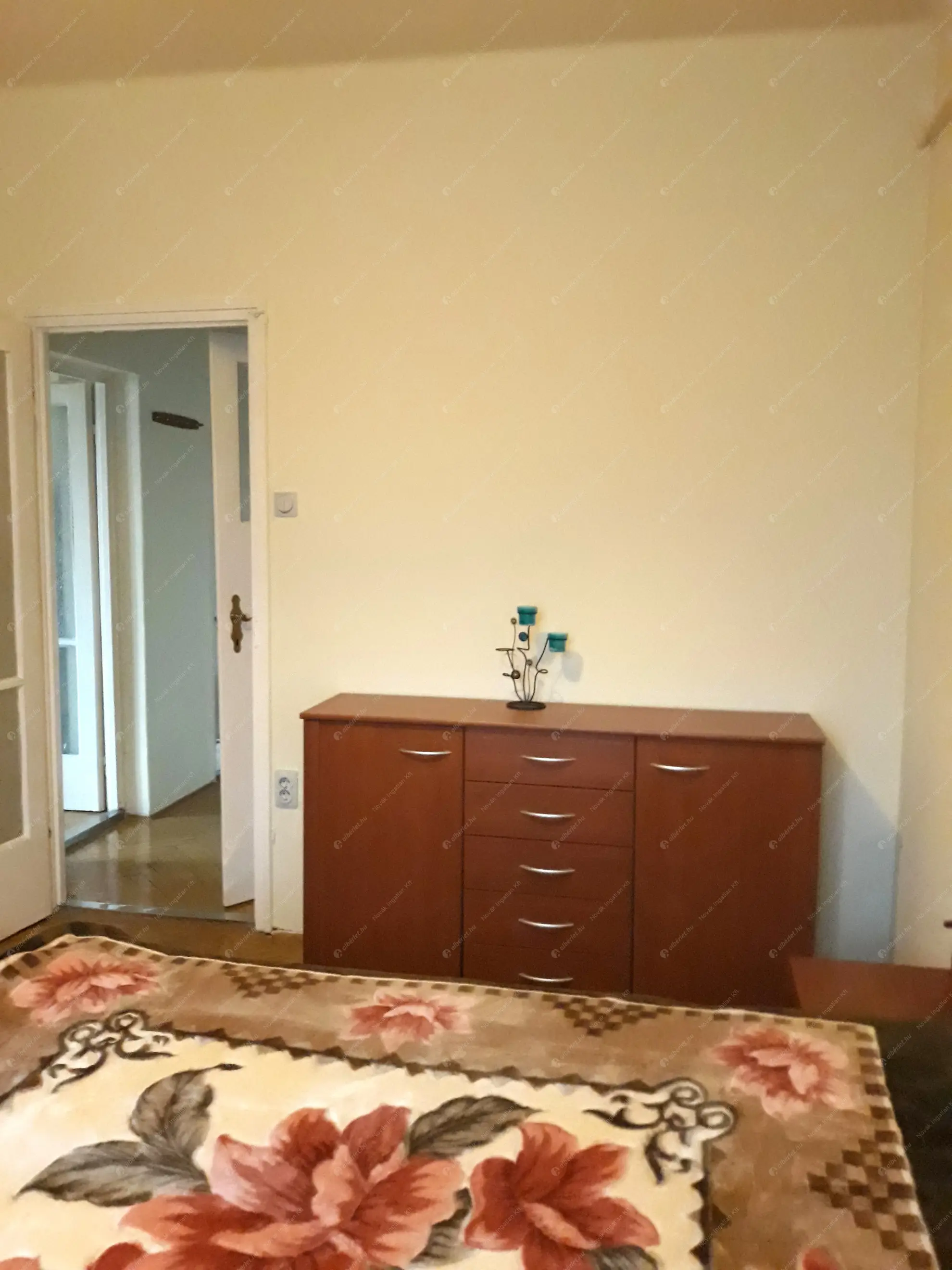 Kiadó albérlet 219000 Ft/hó áron: Budapest, VII. kerület  Thököly út. Mérete: 52 nm, 2 szobás | Alberlet.hu - 6556082