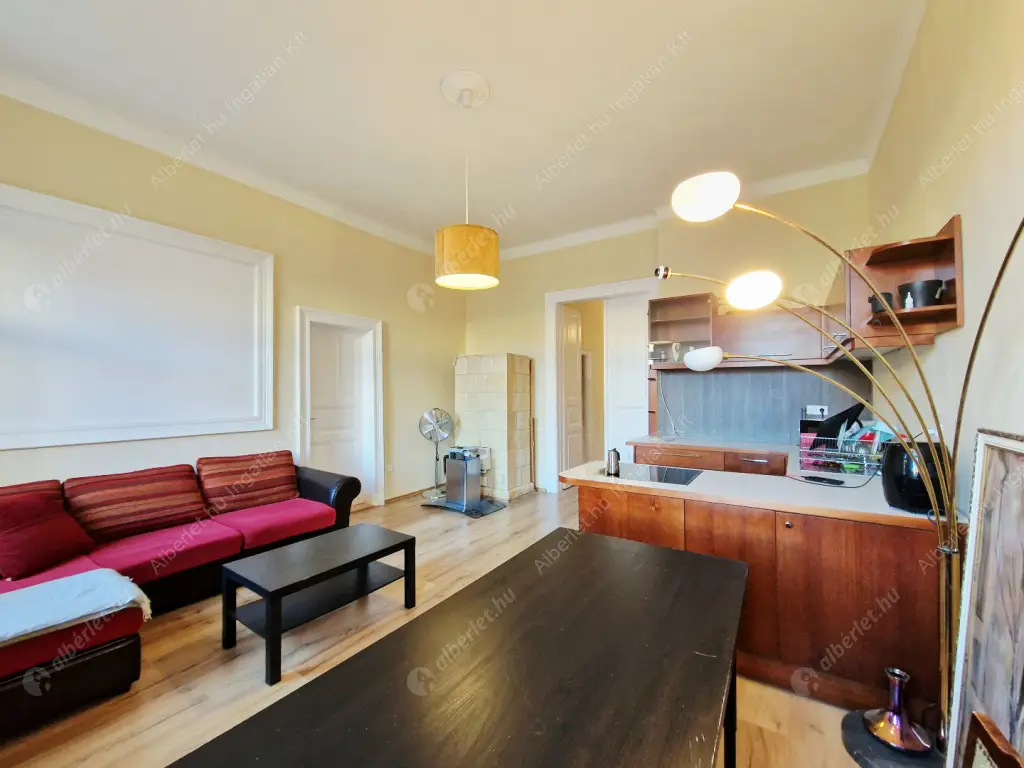Kiadó albérlet 270000 Ft/hó áron: Budapest, VII. kerület  Thököly út. Mérete: 60 nm, 1 szobás | Alberlet.hu - 6639383