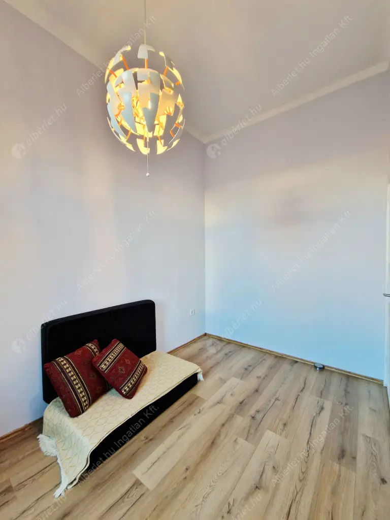 Kiadó albérlet 270000 Ft/hó áron: Budapest, VII. kerület  Thököly út. Mérete: 60 nm, 1 szobás | Alberlet.hu - 6639393