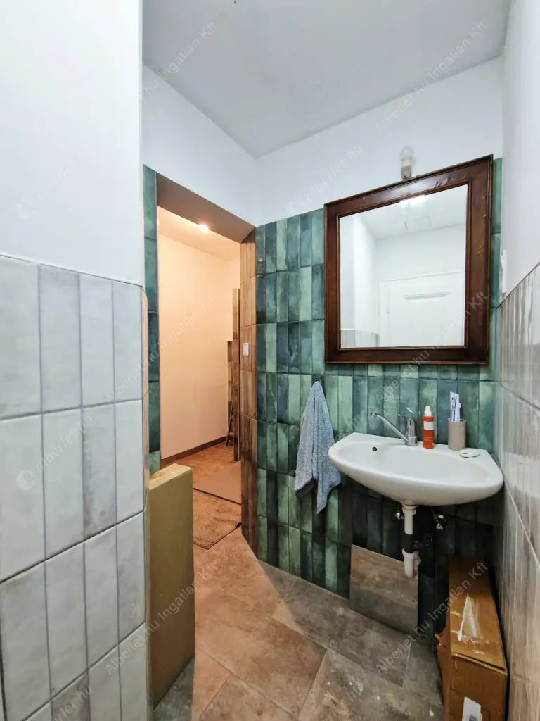 Kiadó albérlet 270000 Ft/hó áron: Budapest, VII. kerület  Thököly út. Mérete: 60 nm, 1 szobás | Alberlet.hu - 6639400