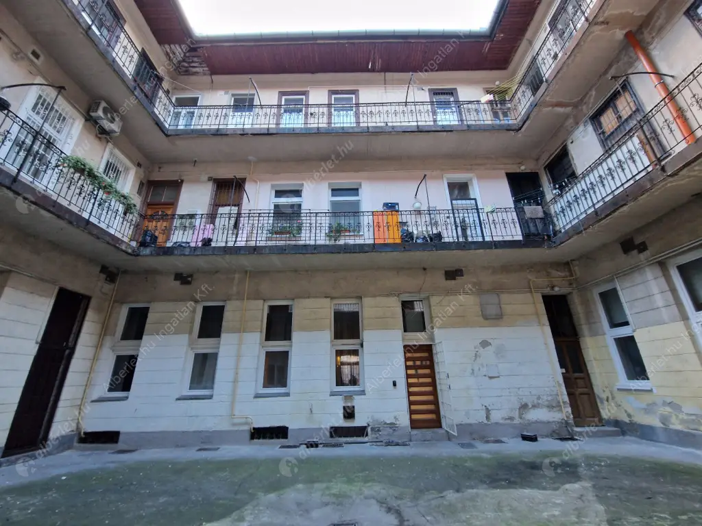 Kiadó albérlet 270000 Ft/hó áron: Budapest, VII. kerület  Thököly út. Mérete: 60 nm, 1 szobás | Alberlet.hu - 6639407