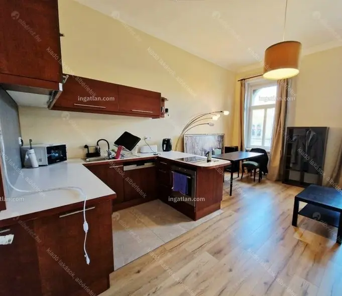 Kiadó albérlet 270000 Ft/hó áron: Budapest, VII. kerület  Thököly út. Mérete: 60 nm, 3 szobás | Alberlet.hu - 6648358