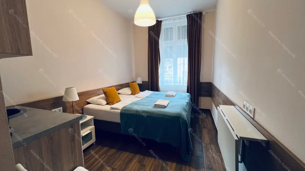 Kiadó albérlet 590000 Ft/hó áron: Budapest, VII. kerület  Thököly út. Mérete: 66 nm, 5 szobás | Alberlet.hu - 6700590