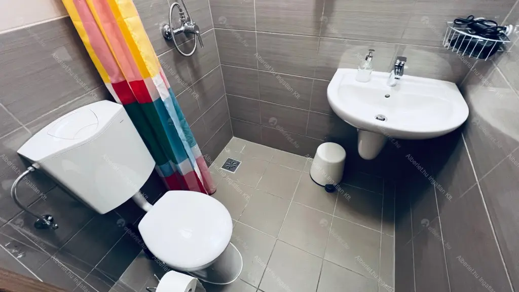 Kiadó albérlet 590000 Ft/hó áron: Budapest, VII. kerület  Thököly út. Mérete: 66 nm, 5 szobás | Alberlet.hu - 6700594