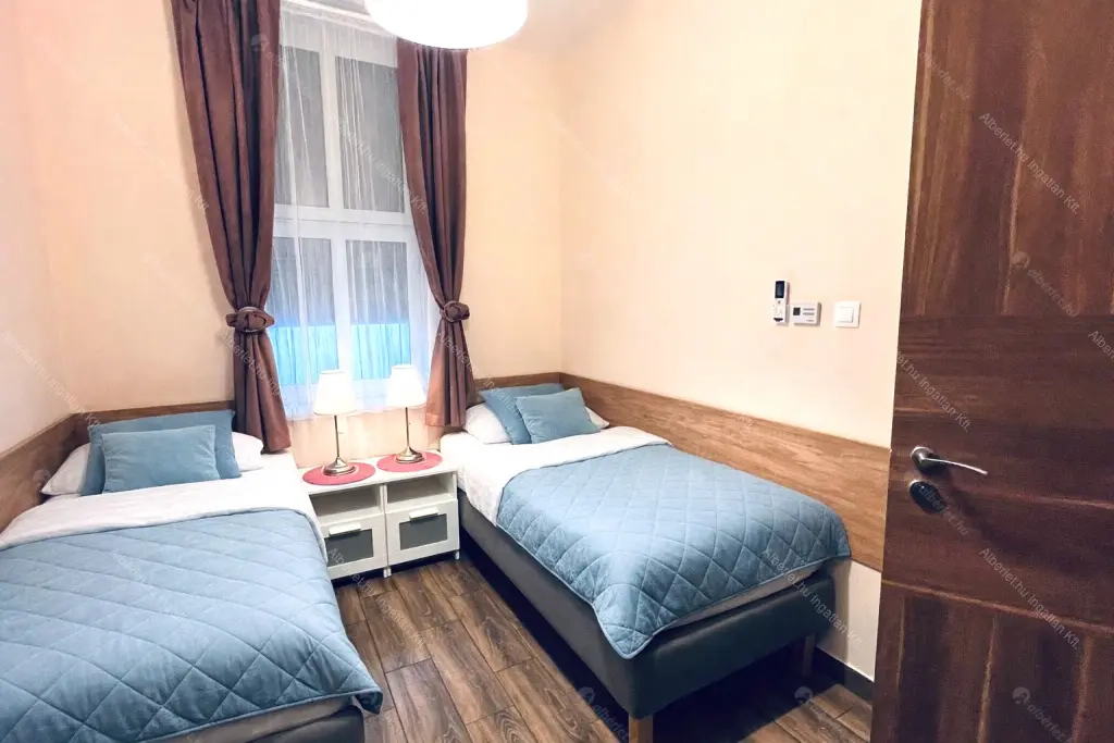 Kiadó albérlet 590000 Ft/hó áron: Budapest, VII. kerület  Thököly út. Mérete: 66 nm, 5 szobás | Alberlet.hu - 6700605