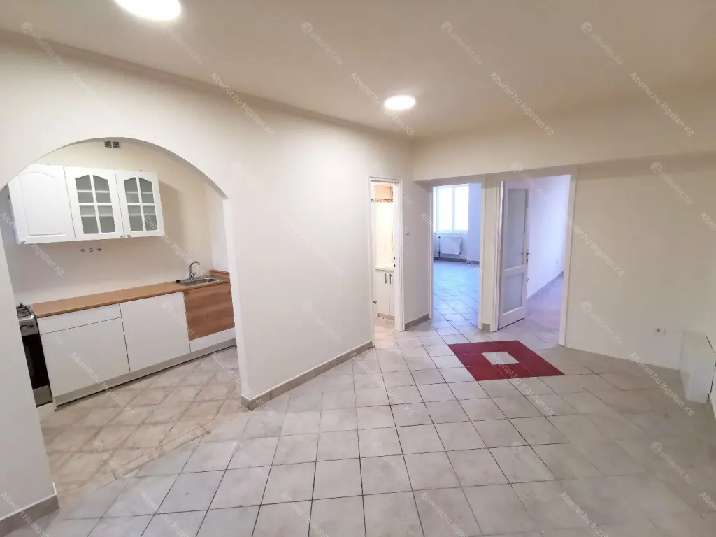 Kiadó albérlet 280000 Ft/hó áron: Budapest, VII. kerület  Thököly út. Mérete: 69 nm, 3 szobás | Alberlet.hu - 6657964