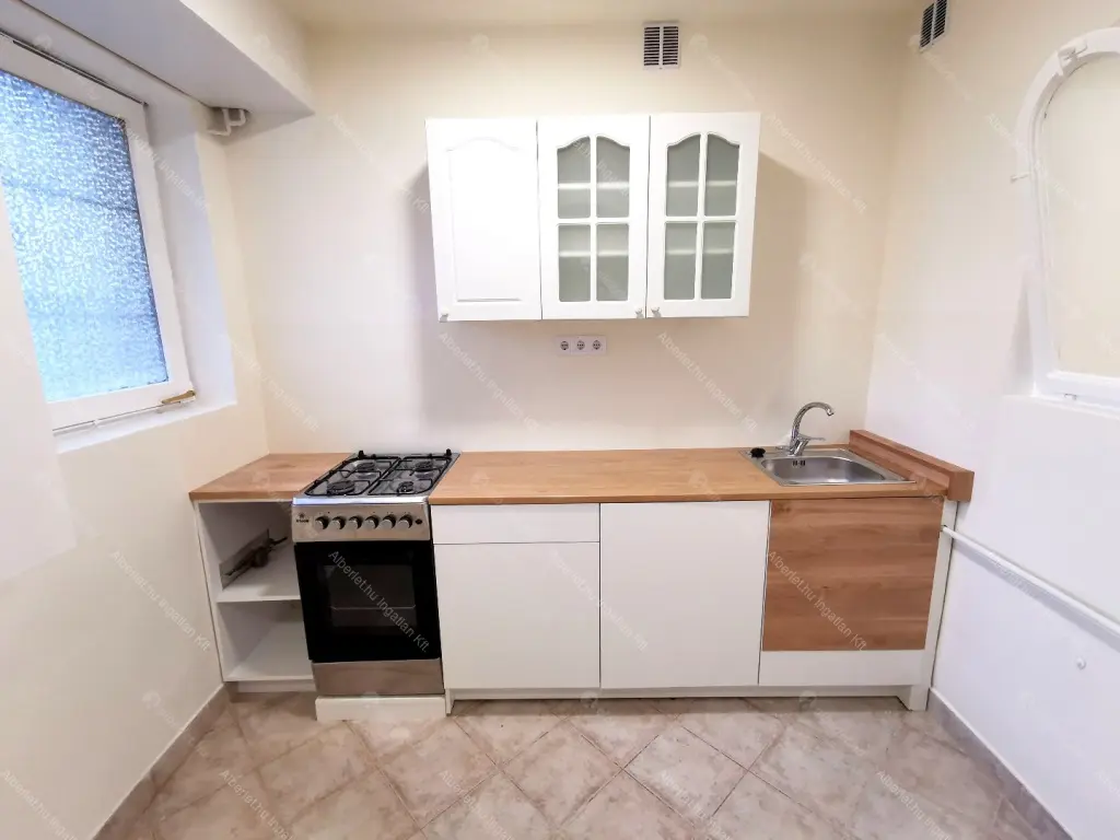 Kiadó albérlet 280000 Ft/hó áron: Budapest, VII. kerület  Thököly út. Mérete: 69 nm, 3 szobás | Alberlet.hu - 6657965