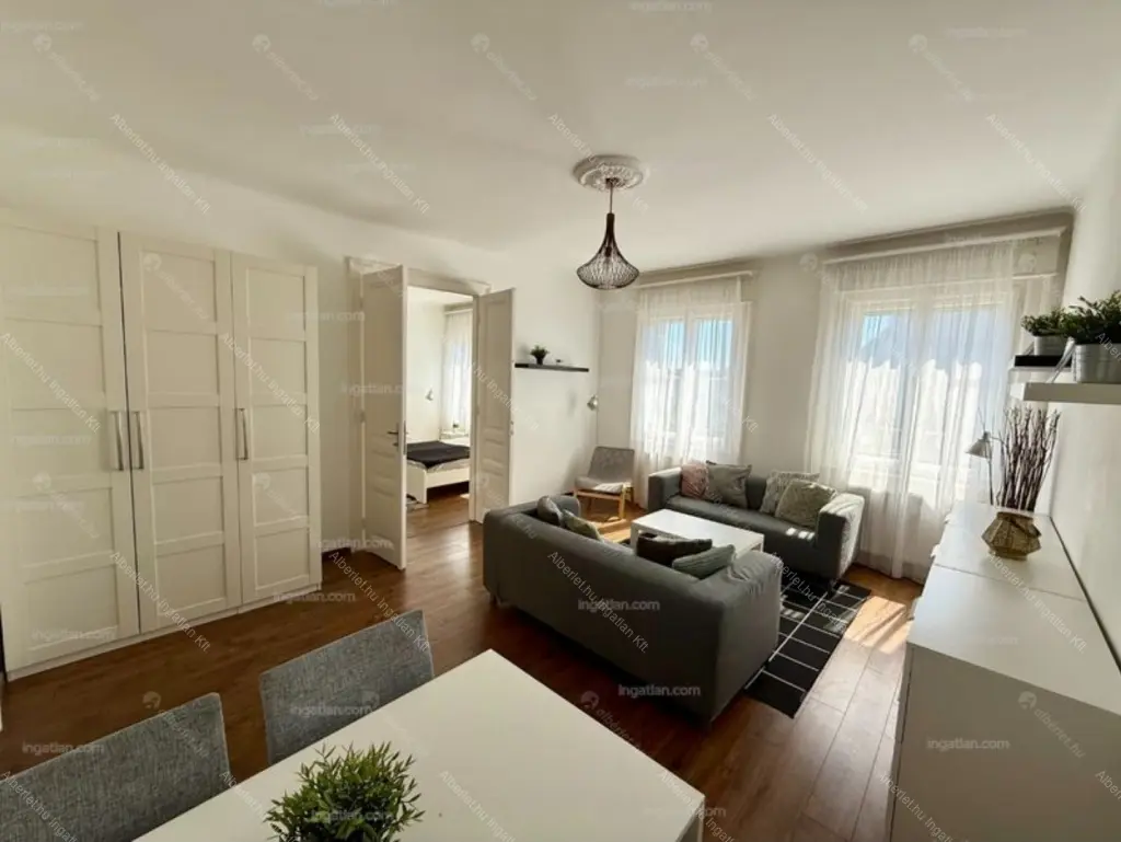 Kiadó albérlet 350000 Ft/hó áron: Budapest, VII. kerület  Thököly út. Mérete: 91 nm, 3 szobás | Alberlet.hu - 6679223