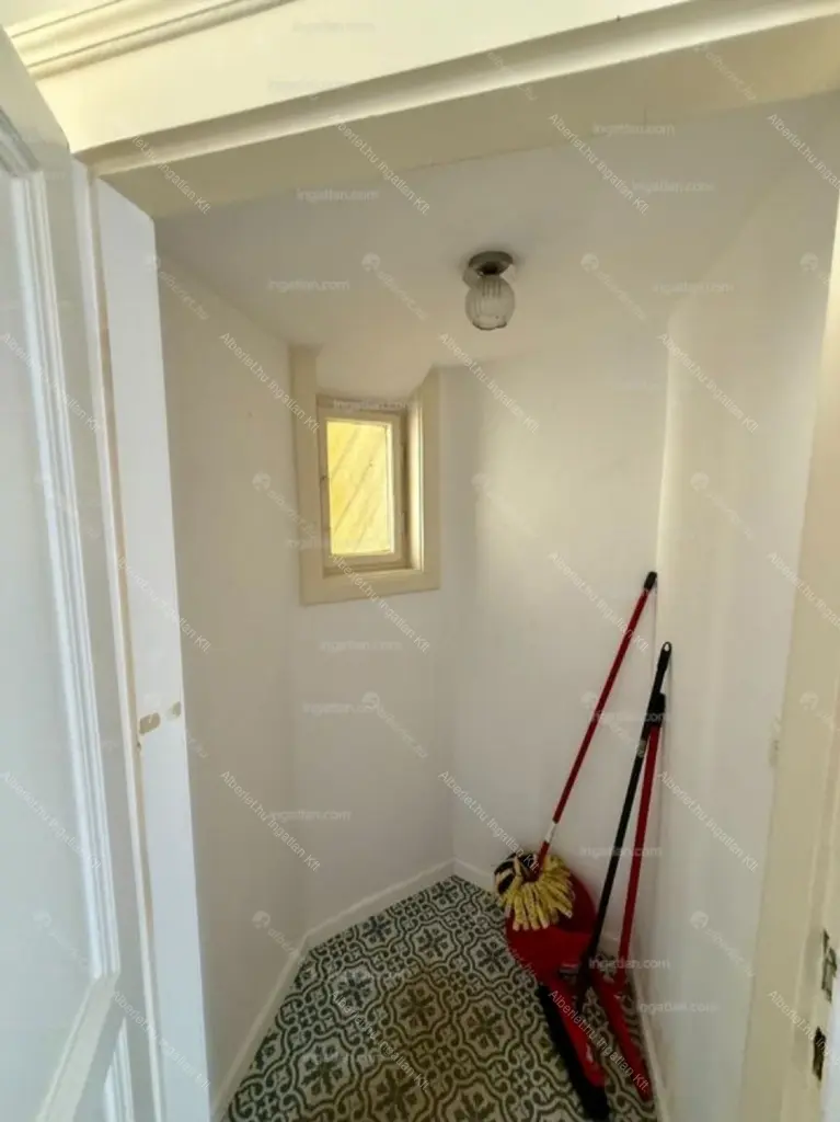 Kiadó albérlet 350000 Ft/hó áron: Budapest, VII. kerület  Thököly út. Mérete: 91 nm, 3 szobás | Alberlet.hu - 6679241